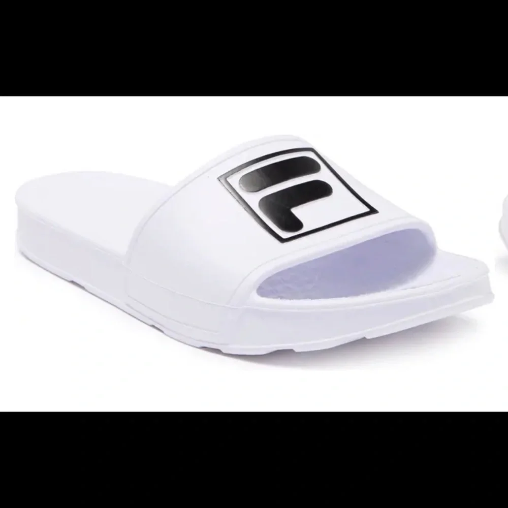 NWT Fila Big Box Logo Slide Sandal